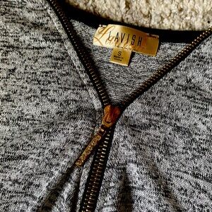 Lavish Women's Short Sleeve Gray Top